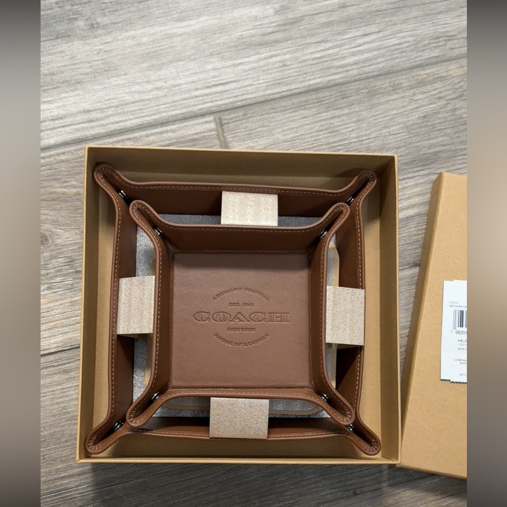 Coach New with Box Set Saddle Brown Leather Valet Trays - Picture 4 of 16